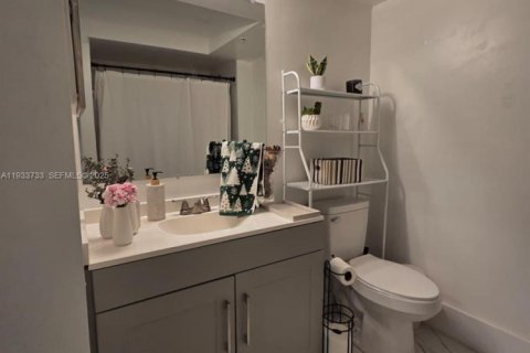 Copropriété à louer à Pembroke Pines, Floride: 2 chambres, 101.36 m2 № 1992034 - photo 27