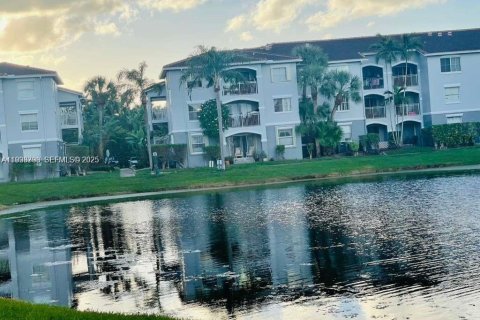 Copropriété à louer à Pembroke Pines, Floride: 2 chambres, 101.36 m2 № 1992034 - photo 5