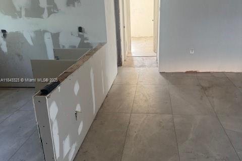 House in North Miami, Florida 3 bedrooms, 91.51 sq.m. № 1943495 - photo 2