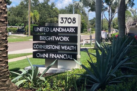 Commercial property in Tampa, Florida 230.96 sq.m. № 2395904 - photo 4