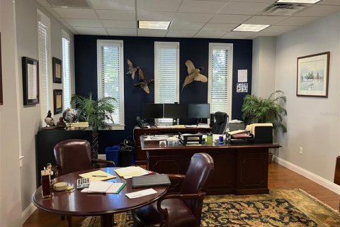 Commercial property in Tampa, Florida 230.96 sq.m. № 2395904 - photo 2