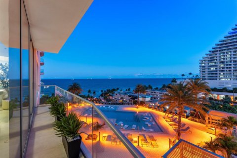 Condo in Fort Lauderdale, Florida, 3 bedrooms  № 2426051