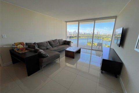 Condominio en alquiler en Aventura, Florida, 2 dormitorios, 94.95 m2 № 1928062 - foto 2
