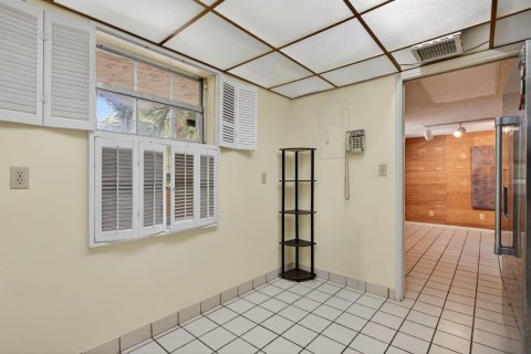 Condo in Pompano Beach, Florida, 3 bedrooms  № 2182820 - photo 13