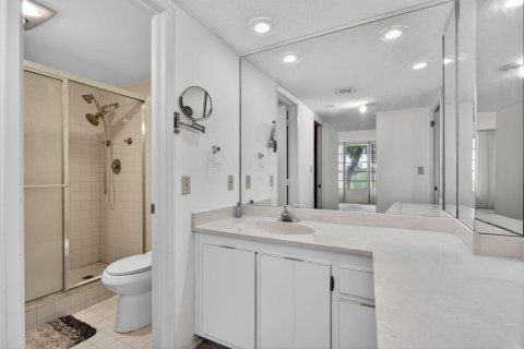 Condo in Pompano Beach, Florida, 3 bedrooms  № 2182820 - photo 17