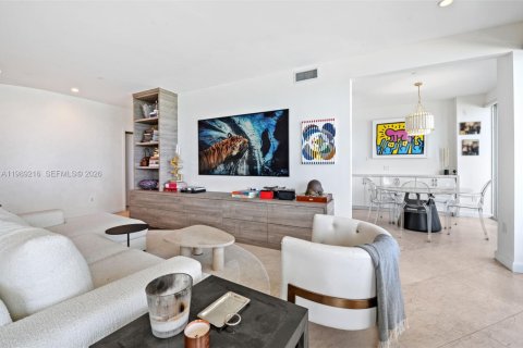 Купить кондоминиум в Бэл-Харбор, Флорида 2 спальни, 200.67м2, № 2057396 - фото 4