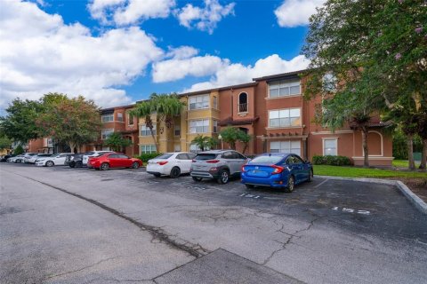 Condo in Orlando, Florida, 1 bedroom  № 1832054 - photo 1
