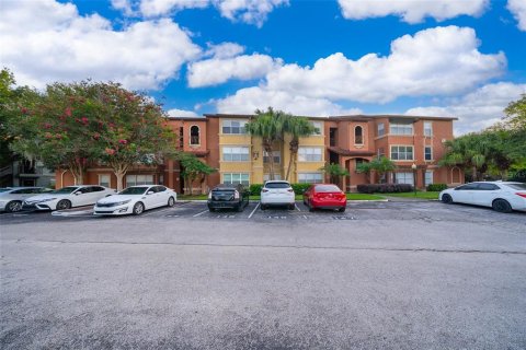 Condo in Orlando, Florida, 1 bedroom  № 1832054 - photo 2