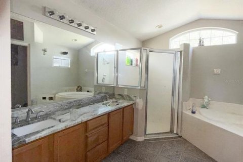 Villa ou maison à vendre à Spring Hill, Floride: 4 chambres, 193.24 m2 № 2225819 - photo 19