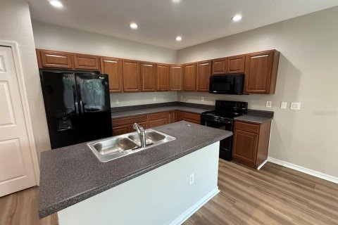 House in Winter Haven, Florida 3 bedrooms, 135.64 sq.m. № 1803836 - photo 6