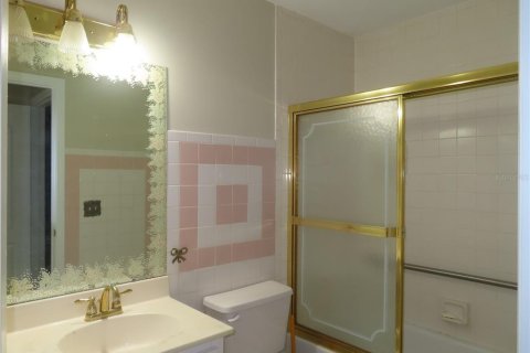 Condo in Clearwater, Florida, 2 bedrooms  № 2157888 - photo 15
