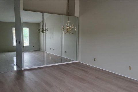 Condo in Clearwater, Florida, 2 bedrooms  № 2157888 - photo 21