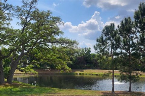 Condo in Clearwater, Florida, 2 bedrooms  № 2157888 - photo 3