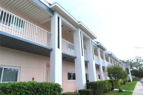 Condo in Clearwater, Florida, 2 bedrooms  № 2157888 - photo 6