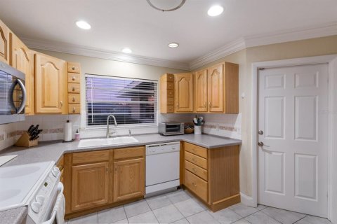 House in Bradenton, Florida 4 bedrooms, 176.98 sq.m. № 1853391 - photo 12