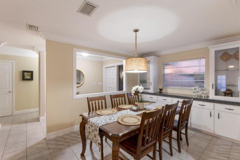 House in Bradenton, Florida 4 bedrooms, 176.98 sq.m. № 1853391 - photo 14
