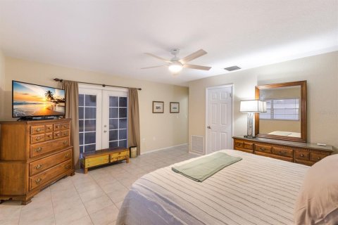 House in Bradenton, Florida 4 bedrooms, 176.98 sq.m. № 1853391 - photo 17