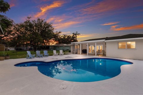 House in Bradenton, Florida 4 bedrooms, 176.98 sq.m. № 1853391 - photo 28