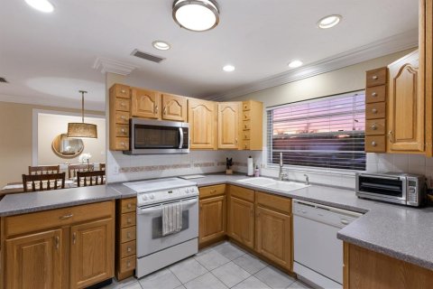 House in Bradenton, Florida 4 bedrooms, 176.98 sq.m. № 1853391 - photo 11