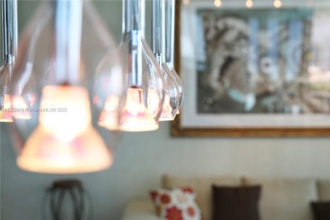 Copropriété à louer à Miami Beach, Floride: 2 chambres, 147.81 m2 № 1934565 - photo 9