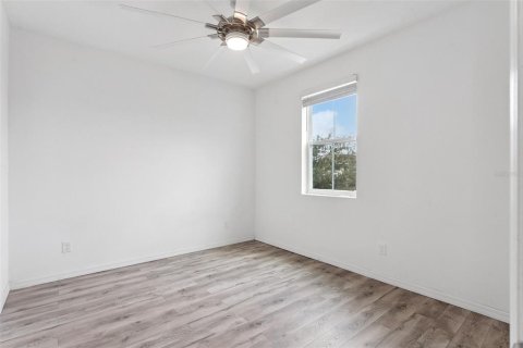 Casa en venta en Apopka, Florida, 4 dormitorios, 214.98 m2 № 2216710 - foto 16