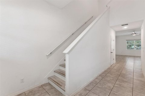 Casa en venta en Apopka, Florida, 4 dormitorios, 214.98 m2 № 2216710 - foto 3