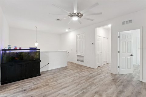 Casa en venta en Apopka, Florida, 4 dormitorios, 214.98 m2 № 2216710 - foto 11