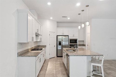 Casa en venta en Apopka, Florida, 4 dormitorios, 214.98 m2 № 2216710 - foto 7