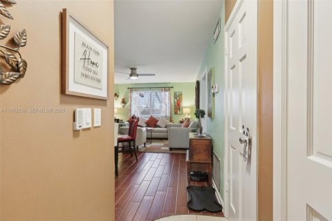 Condo in Fort Lauderdale, Florida, 1 bedroom № 2007550 - photo 7