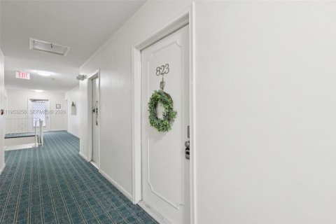 Condo in Fort Lauderdale, Florida, 1 bedroom № 2007550 - photo 8