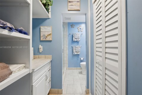 Condo in Fort Lauderdale, Florida, 1 bedroom № 2007550 - photo 24