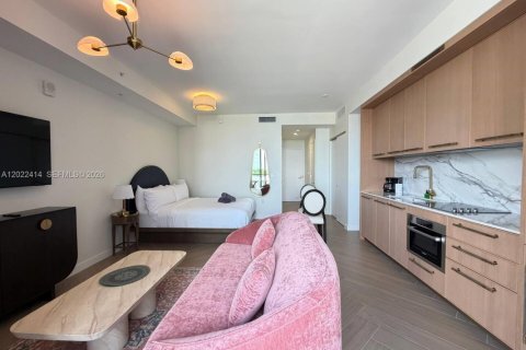 Copropriété à louer à Miami, Floride: 57.13 m2 № 2257031 - photo 2