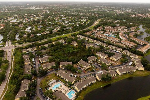 Copropriété à vendre à Sarasota, Floride: 3 chambres, 118.17 m2 № 1642633 - photo 8