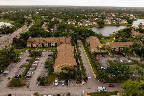Copropriété à vendre à Sarasota, Floride: 3 chambres, 118.17 m2 № 1642633 - photo 23