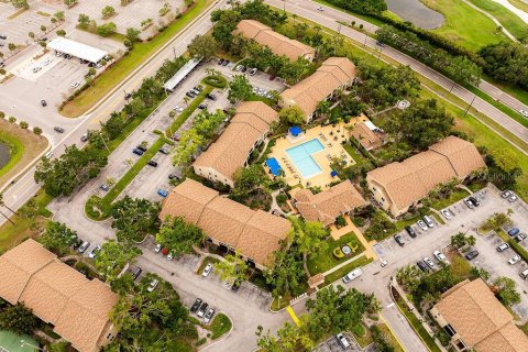 Copropriété à vendre à Sarasota, Floride: 3 chambres, 118.17 m2 № 1642633 - photo 17