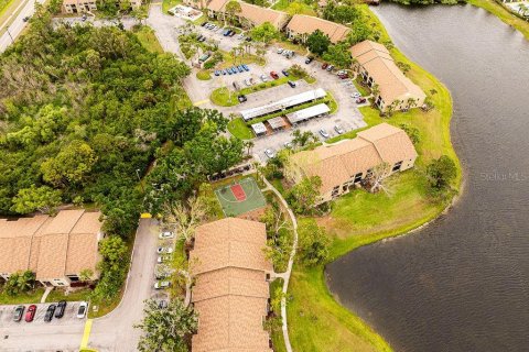 Copropriété à vendre à Sarasota, Floride: 3 chambres, 118.17 m2 № 1642633 - photo 16
