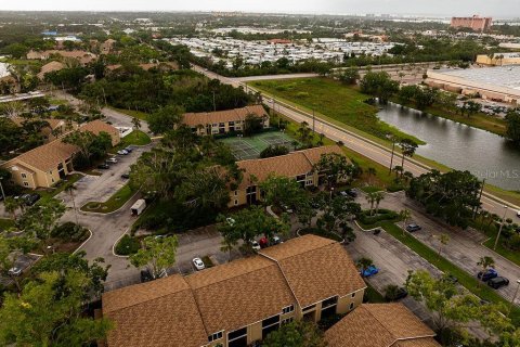 Copropriété à vendre à Sarasota, Floride: 3 chambres, 118.17 m2 № 1642633 - photo 25