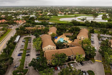 Copropriété à vendre à Sarasota, Floride: 3 chambres, 118.17 m2 № 1642633 - photo 13