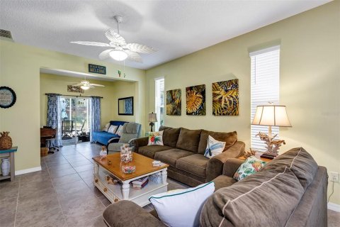 House in Leesburg, Florida 2 bedrooms, 131.74 sq.m. № 1683073 - photo 12