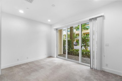 Adosado en venta en Palm Beach Gardens, Florida, 4 dormitorios, 209.22 m2 № 2177989 - foto 11