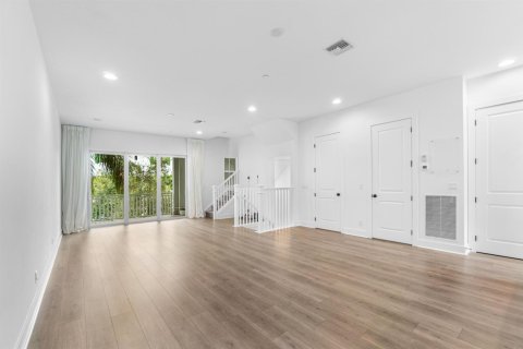 Adosado en venta en Palm Beach Gardens, Florida, 4 dormitorios, 209.22 m2 № 2177989 - foto 5