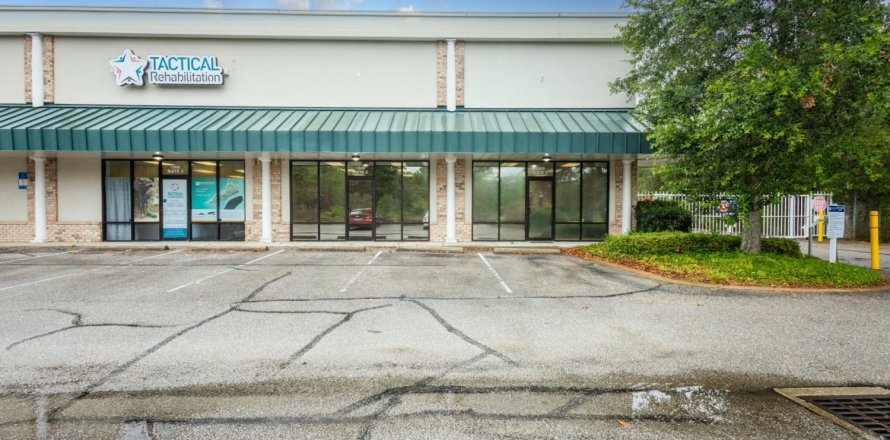 Shop in Fort Walton Beach, Florida 11096.2 sq.m. № 589909