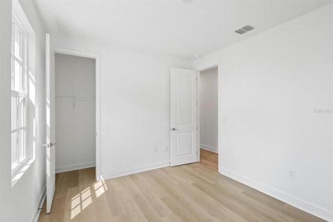 Villa ou maison à louer à Kissimmee, Floride: 5 chambres, 211.26 m2 № 2418858 - photo 27