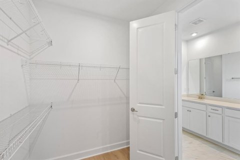 Villa ou maison à louer à Kissimmee, Floride: 5 chambres, 211.26 m2 № 2418858 - photo 26