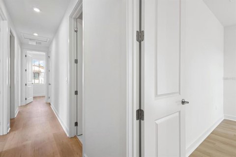 Villa ou maison à louer à Kissimmee, Floride: 5 chambres, 211.26 m2 № 2418858 - photo 16