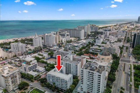 Condominio en venta en Miami Beach, Florida, 1 dormitorio, 74.32 m2 № 1762557 - foto 10