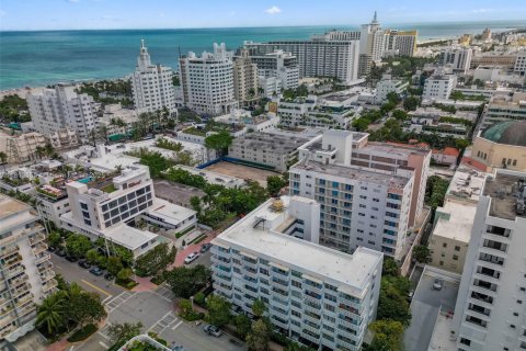 Condominio en venta en Miami Beach, Florida, 1 dormitorio, 74.32 m2 № 1762557 - foto 11