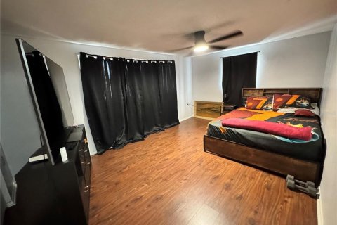 House in Holiday, Florida 3 bedrooms, 161.37 sq.m. № 2259584 - photo 15