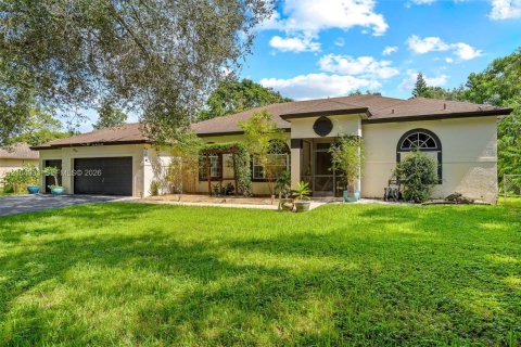 Villa ou maison à Pembroke Pines, Floride 4 chambres, 190.82 m2 № 2415857