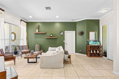Villa ou maison à vendre à Pembroke Pines, Floride: 4 chambres, 190.82 m2 № 2415857 - photo 13
